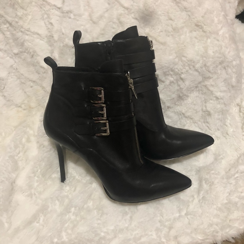 Michael Michael Kors black leather Ankle boots